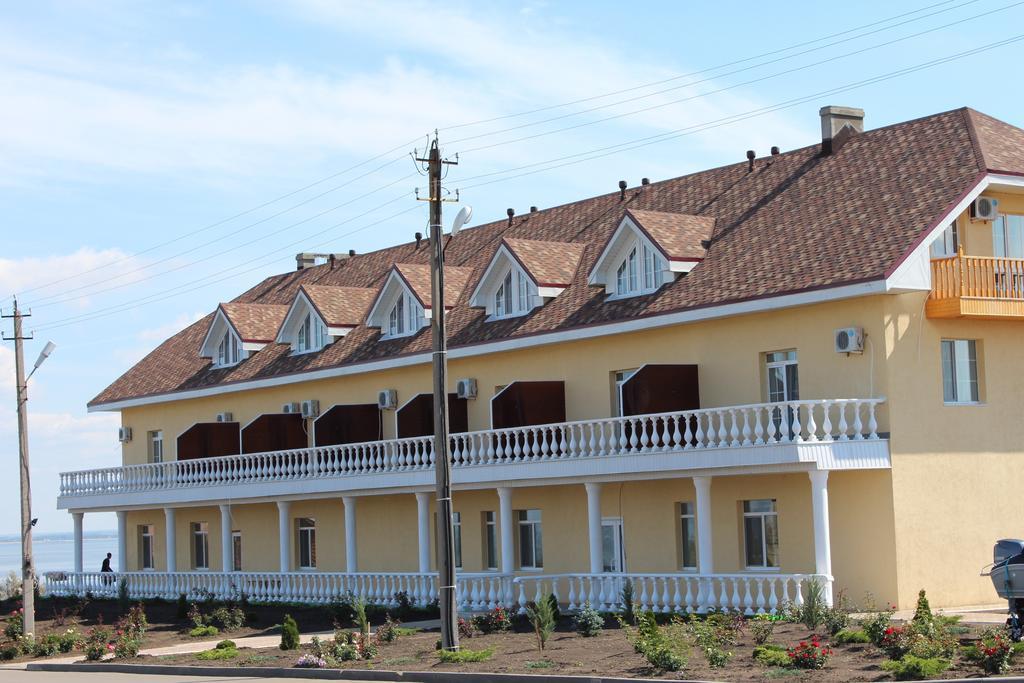 Khvalynskaya Zhemchuzhina Hotel Bagian luar foto